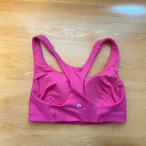 Sonic pink lululemon set, Wundertrain bra and fast and free shorts size 4 & 2 - Picture 3 of 6